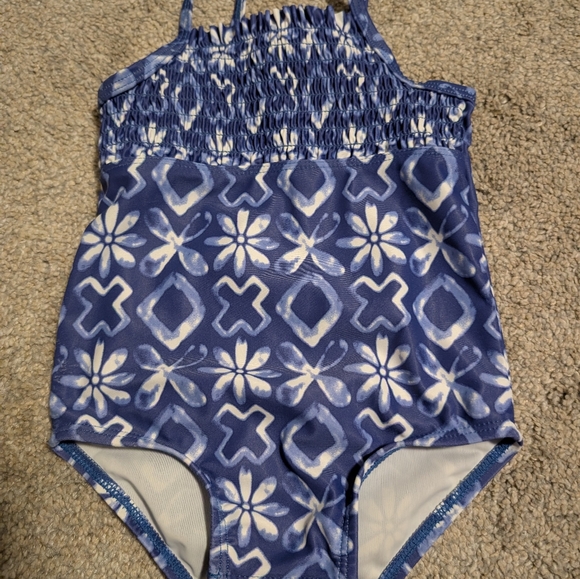 Multi swim suit items - Picture 3 of 6